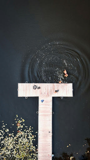 How to Anchor a Floating Dock (Complete Guide for Stability & Longevity)