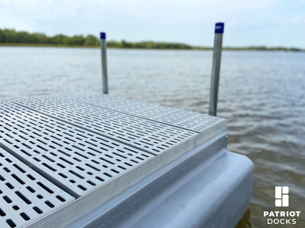 Poly 4×4 Dock Panels